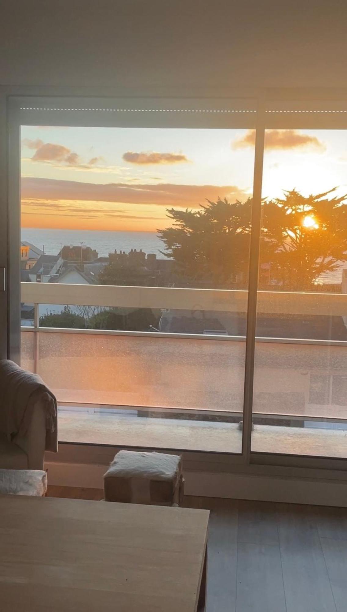 Appartement Vue Mer Proche Plage Et Centre Granville Bagian luar foto